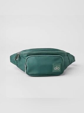 Alo Yoga Explorer Fanny Pack/Crossbody bag